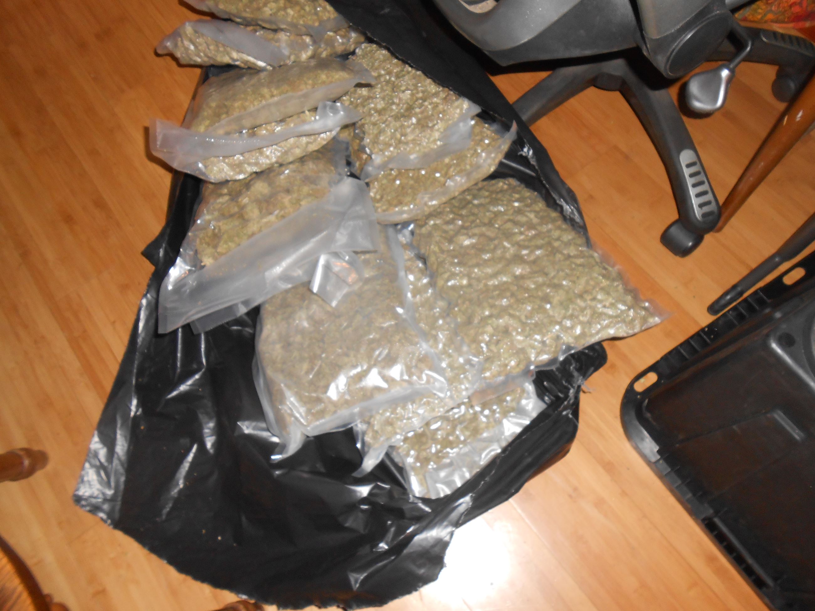 201505448 packaged marijuana